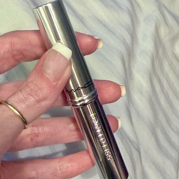 MAC Cosmetics Locked Kiss 24hr Lipstick - Picture 5 of 9